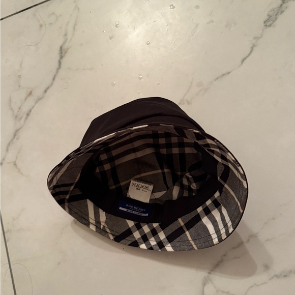 Burberry Bucket Hat, 2-Way, Pony Embroidery, Check Pattern